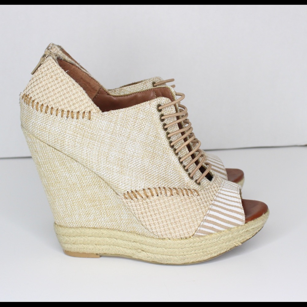 Chinese Laundry Wedge shoes